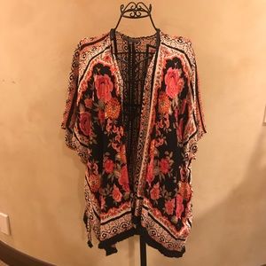 Beautiful, ornate cotton kimono-style shawl
